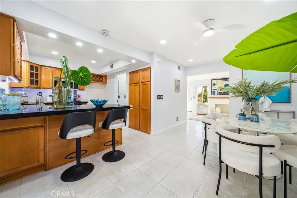 11912 Verbena Court, Fountain Valley, California 92708 home-pic-7