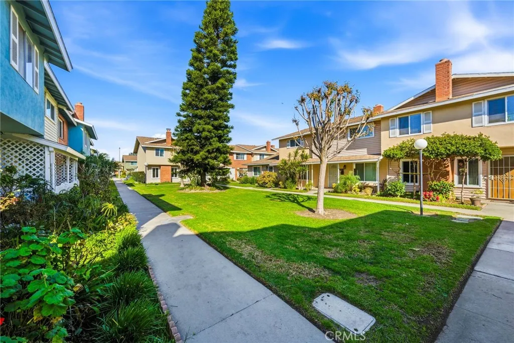 11912 Verbena Court, Fountain Valley, California 92708 home-pic-44