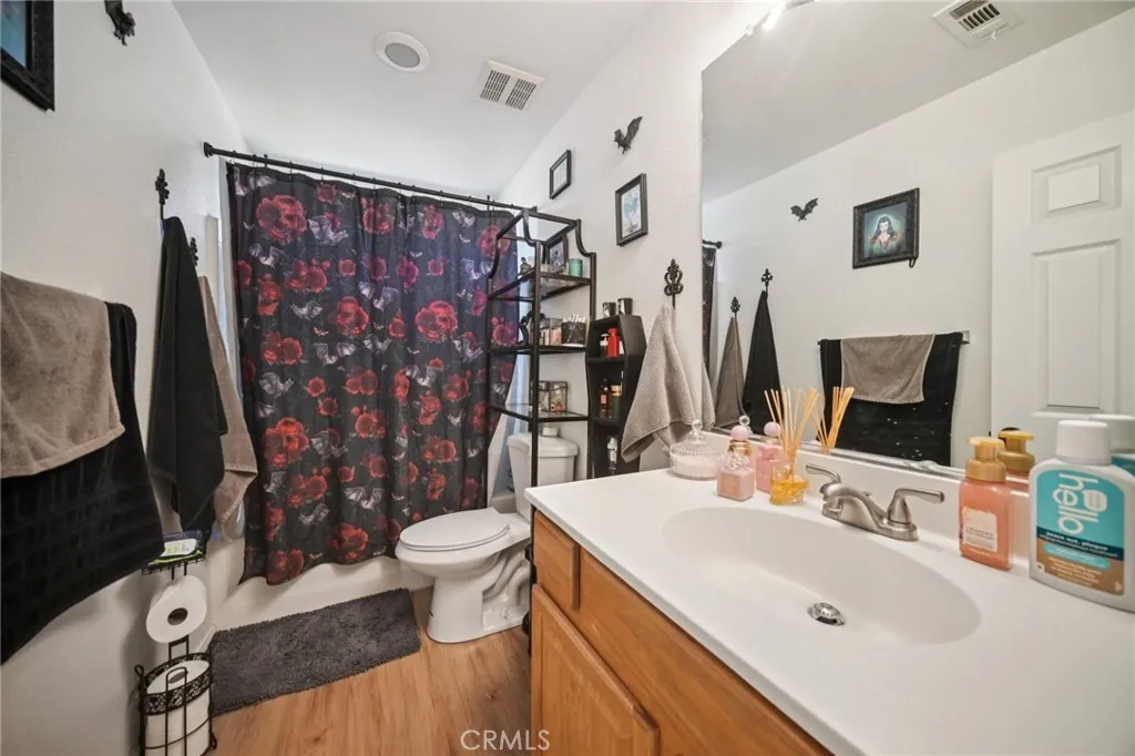 3817 E Avenue Q12, Palmdale, California 93550 home-pic-23