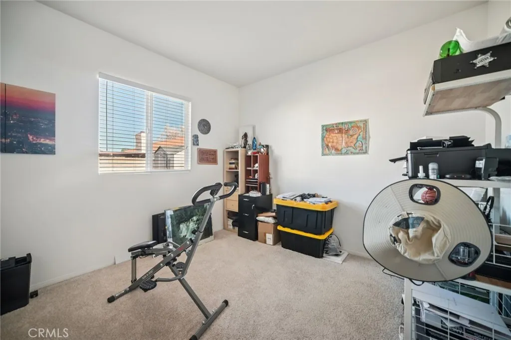 3817 E Avenue Q12, Palmdale, California 93550 home-pic-17