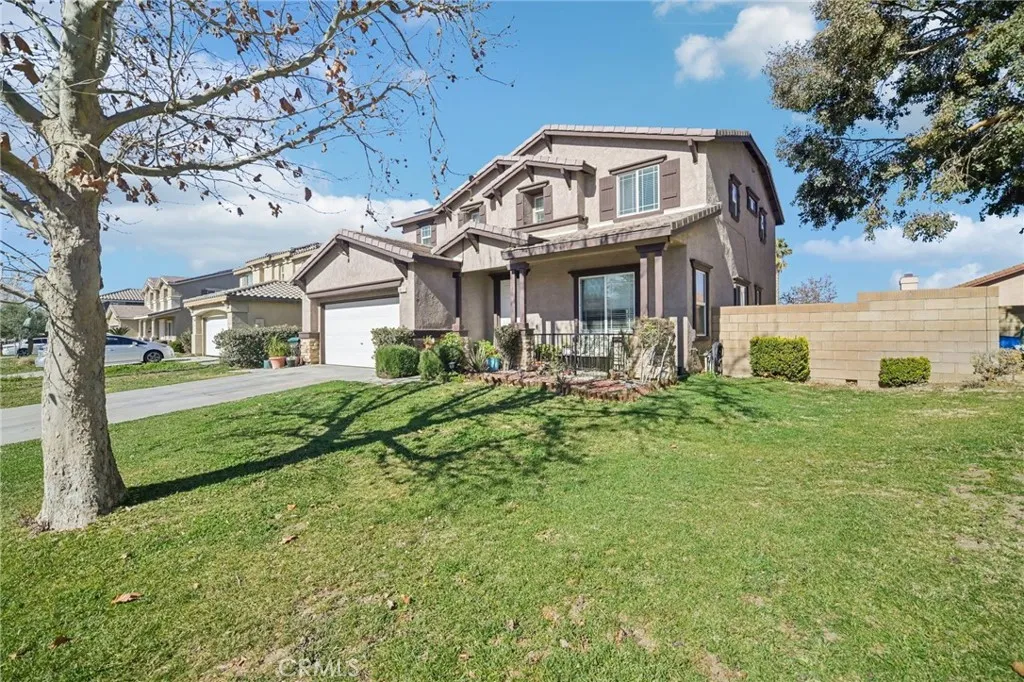 3817 E Avenue Q12, Palmdale, California 93550 home-pic-2
