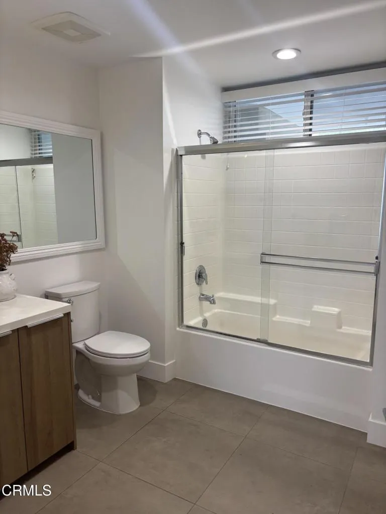 239 S Marengo Avenue 303, Pasadena, California 91101 home-pic-19