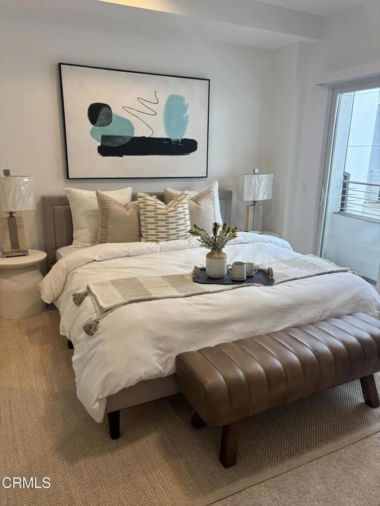 239 S Marengo Avenue 303, Pasadena, California 91101 home-pic-15