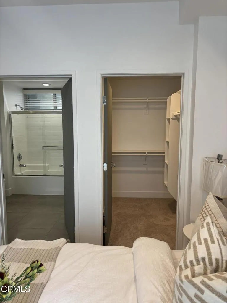 239 S Marengo Avenue 303, Pasadena, California 91101 home-pic-17