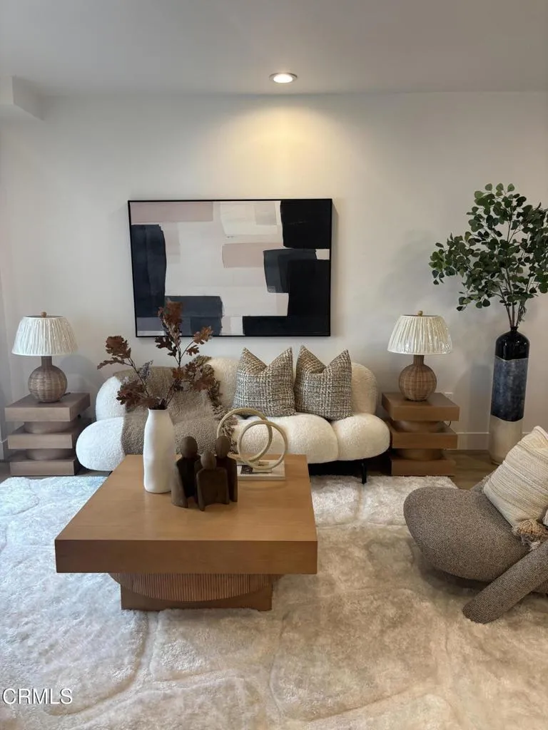 239 S Marengo Avenue 303, Pasadena, California 91101 home-pic-7