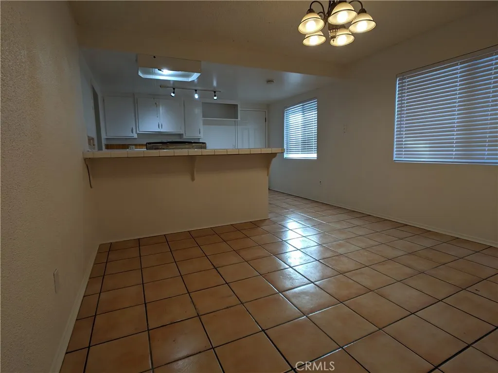 1560 W Ramona, Rialto, California 92376 home-pic-7