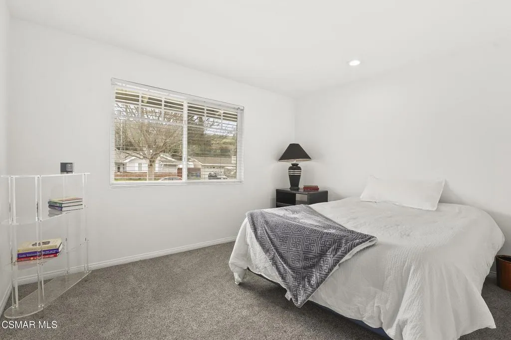 331 Triangle Street, Thousand Oaks, California 91360 home-pic-24