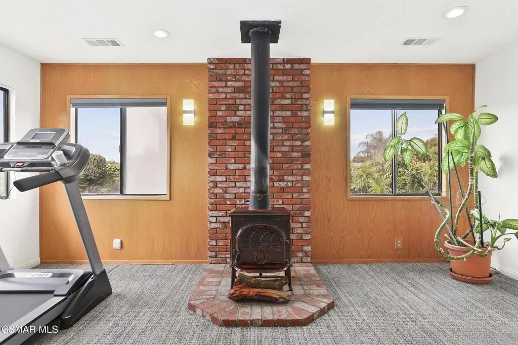 331 Triangle Street, Thousand Oaks, California 91360 home-pic-19
