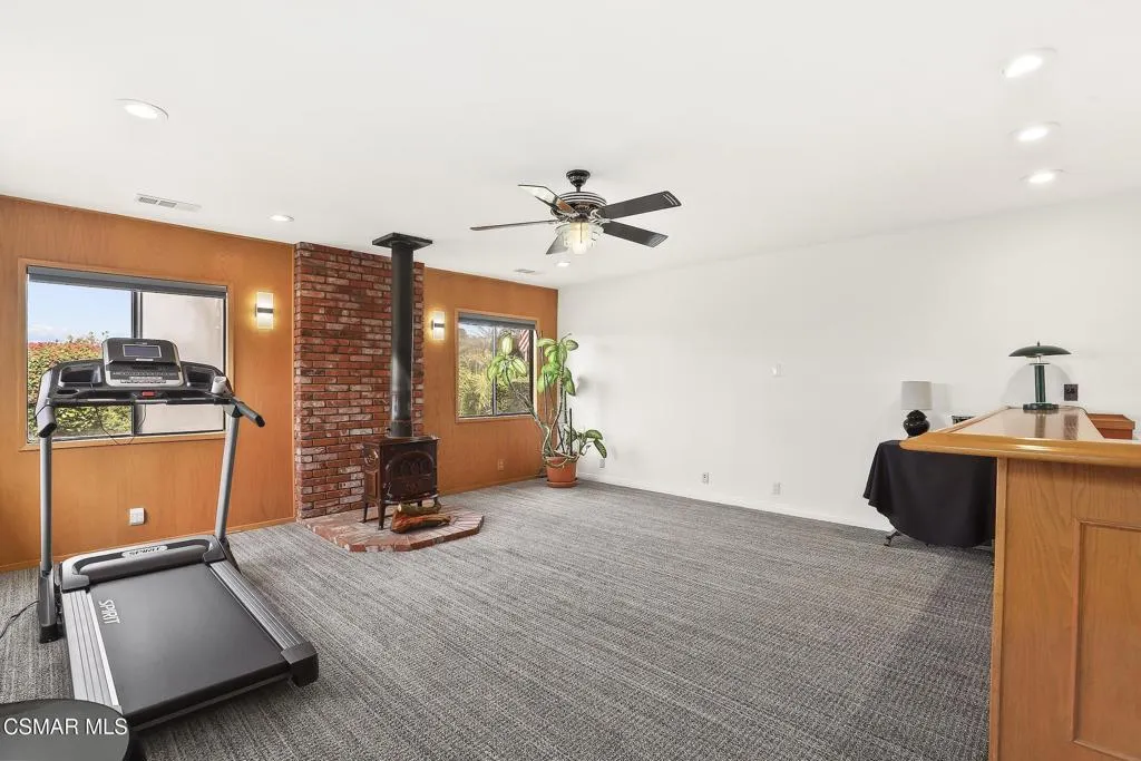 331 Triangle Street, Thousand Oaks, California 91360 home-pic-18