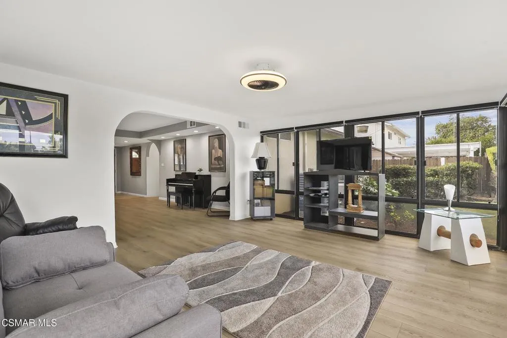 331 Triangle Street, Thousand Oaks, California 91360 home-pic-17