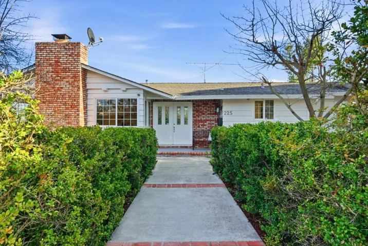 225 W Meadow Drive, Palo Alto, California 94306