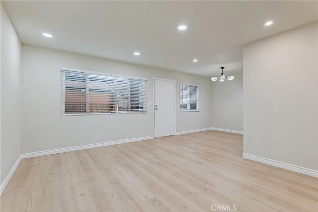809 E Acacia H, Glendale, California 91205 home-pic-10