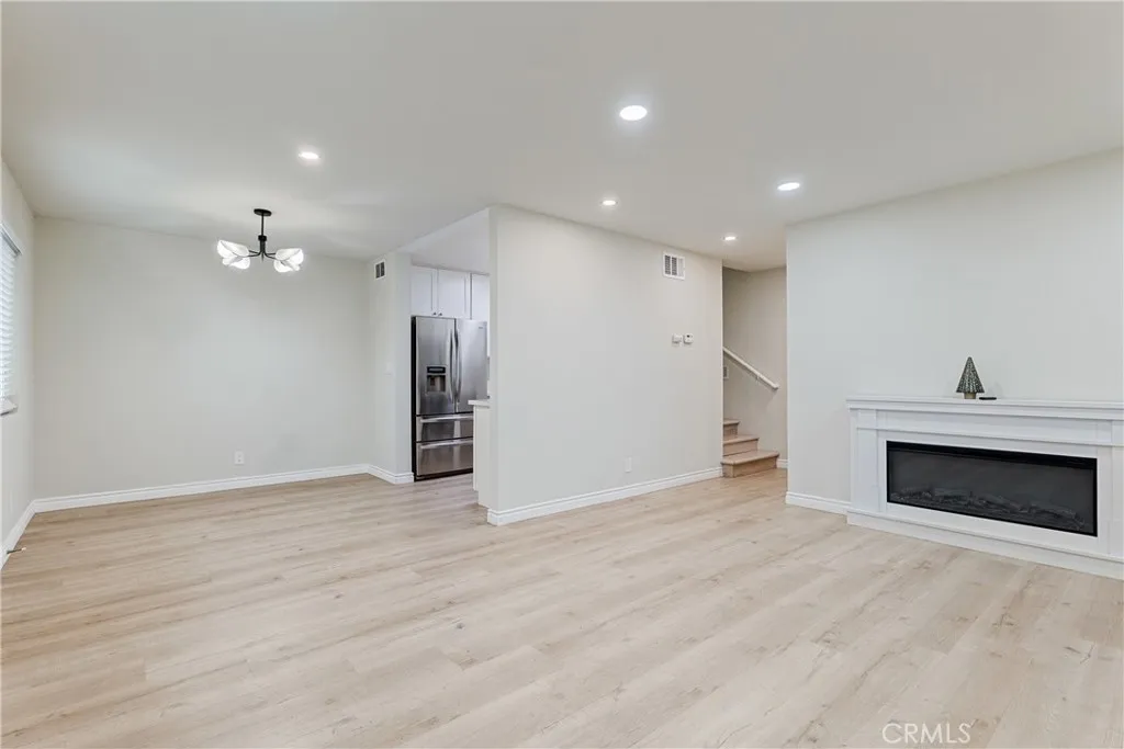 809 E Acacia H, Glendale, California 91205 home-pic-5