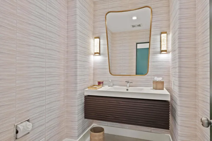 407 Desert Holly -16