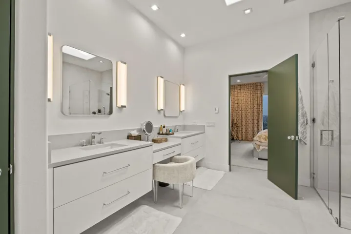 407 Desert Holly -23