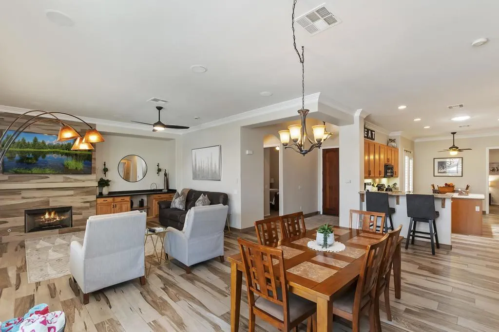 49714 Newman Circle, Indio, California 92201 home-pic-1