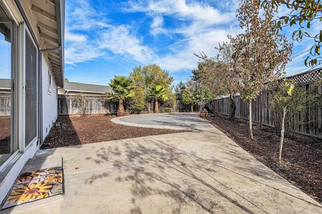 25 Marilyn Pl, San Ramon, California 94583 home-pic-16