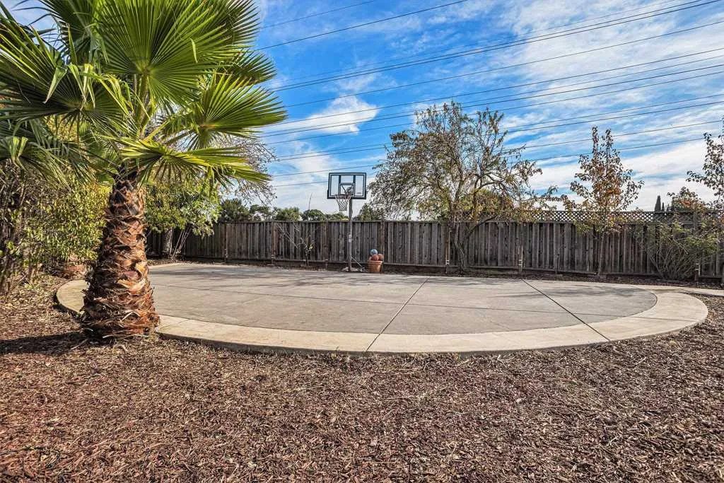 25 Marilyn Pl, San Ramon, California 94583 home-pic-15