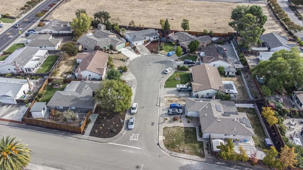 25 Marilyn Pl, San Ramon, California 94583 home-pic-20