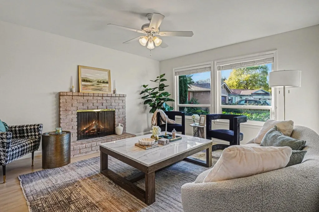 25 Marilyn Pl, San Ramon, California 94583 home-pic-3