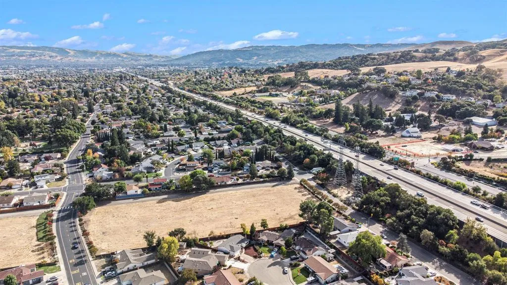 25 Marilyn Pl, San Ramon, California 94583 home-pic-14
