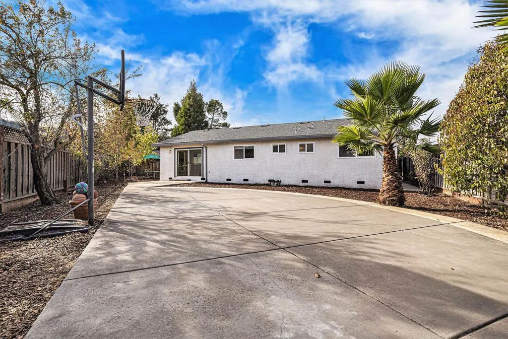 25 Marilyn Pl, San Ramon, California 94583 home-pic-18