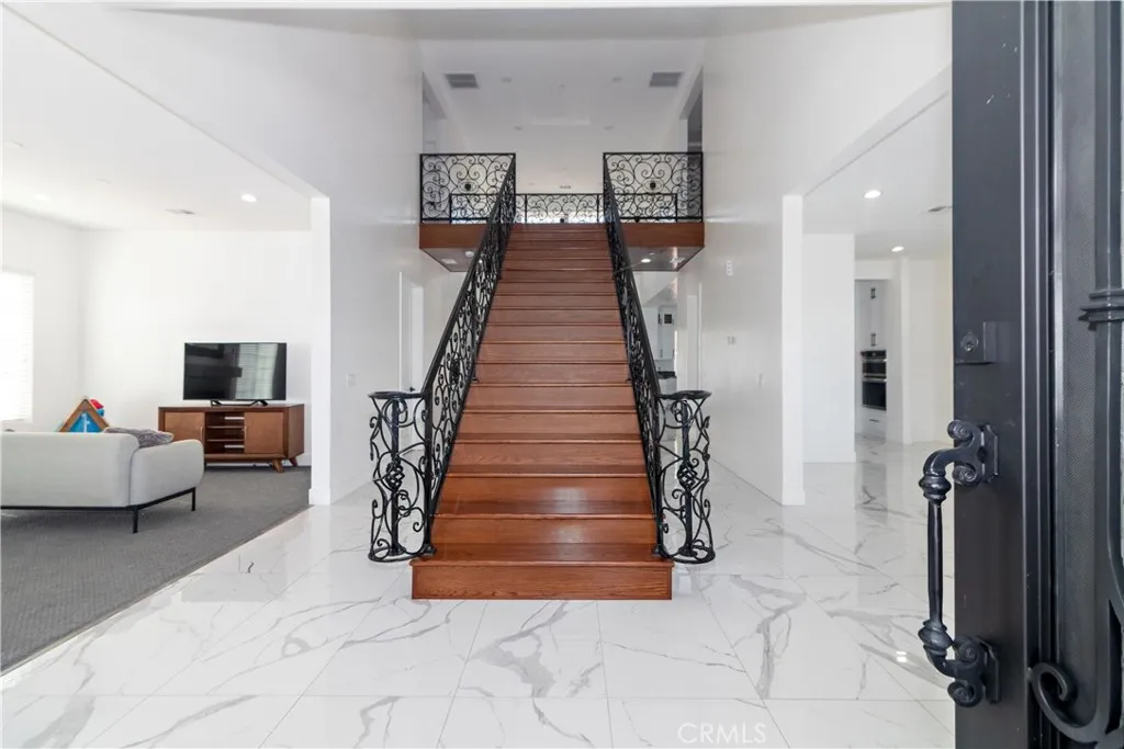 17423 Wicker Way, Riverside, California 92504 home-pic-7