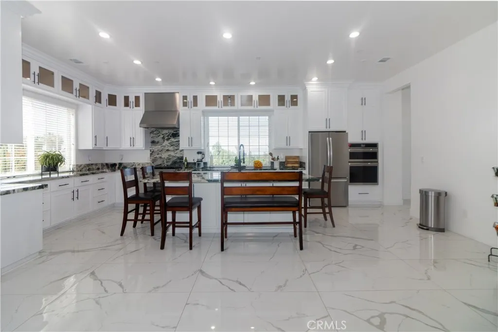17423 Wicker Way, Riverside, California 92504 home-pic-17