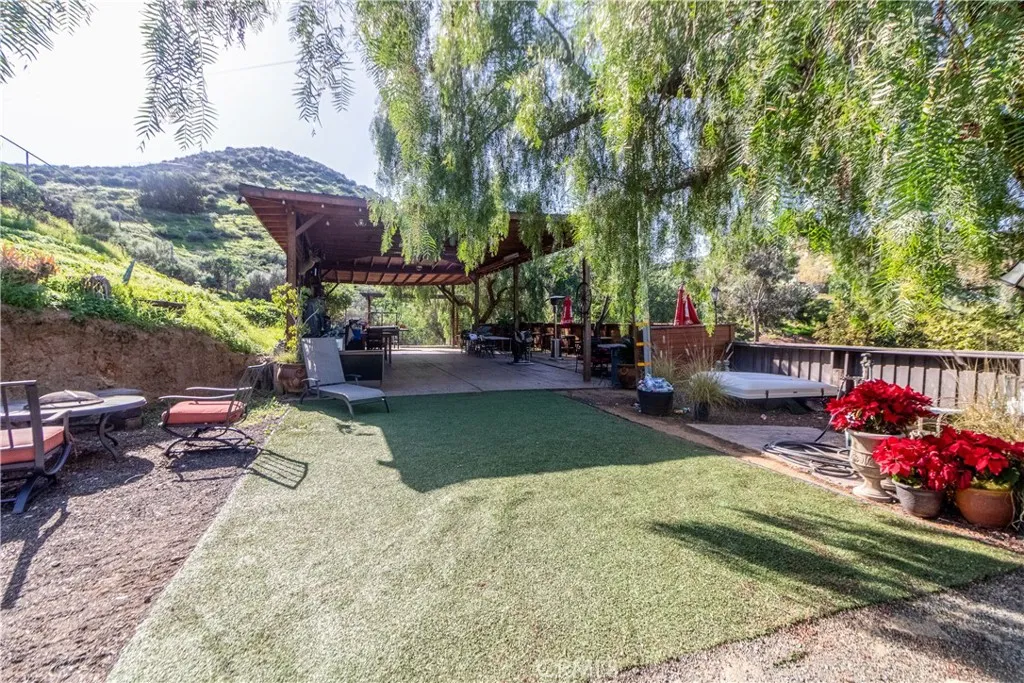 17423 Wicker Way, Riverside, California 92504 home-pic-45