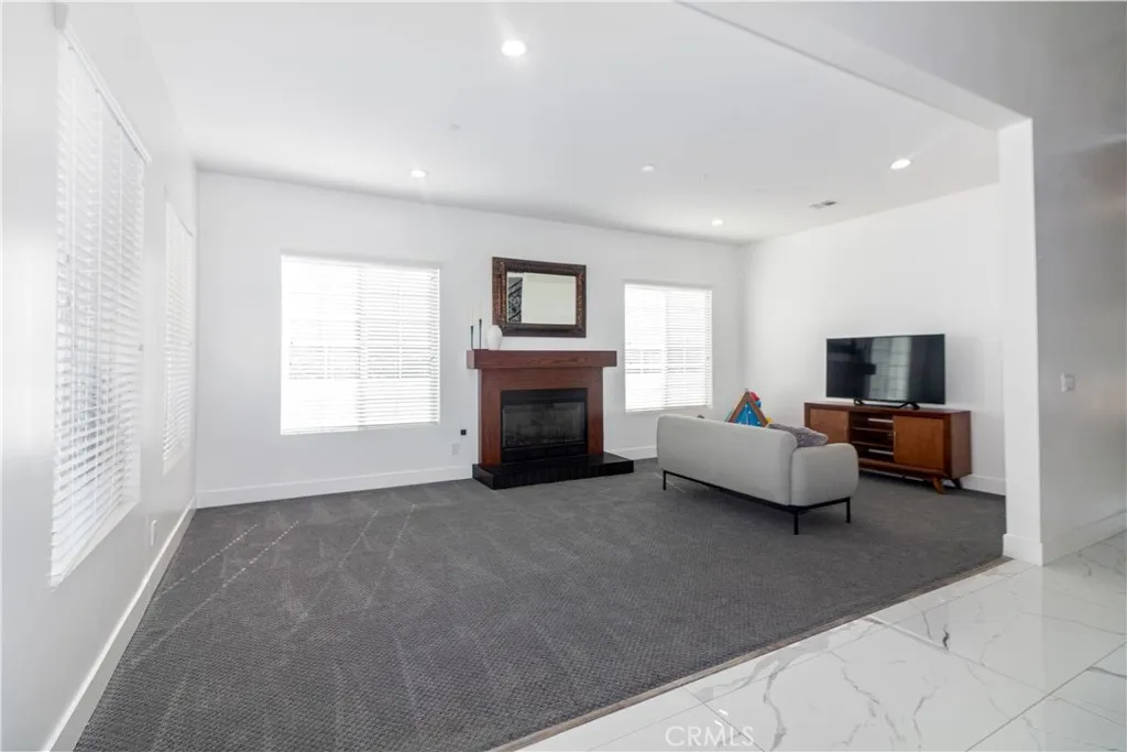 17423 Wicker Way, Riverside, California 92504 home-pic-12