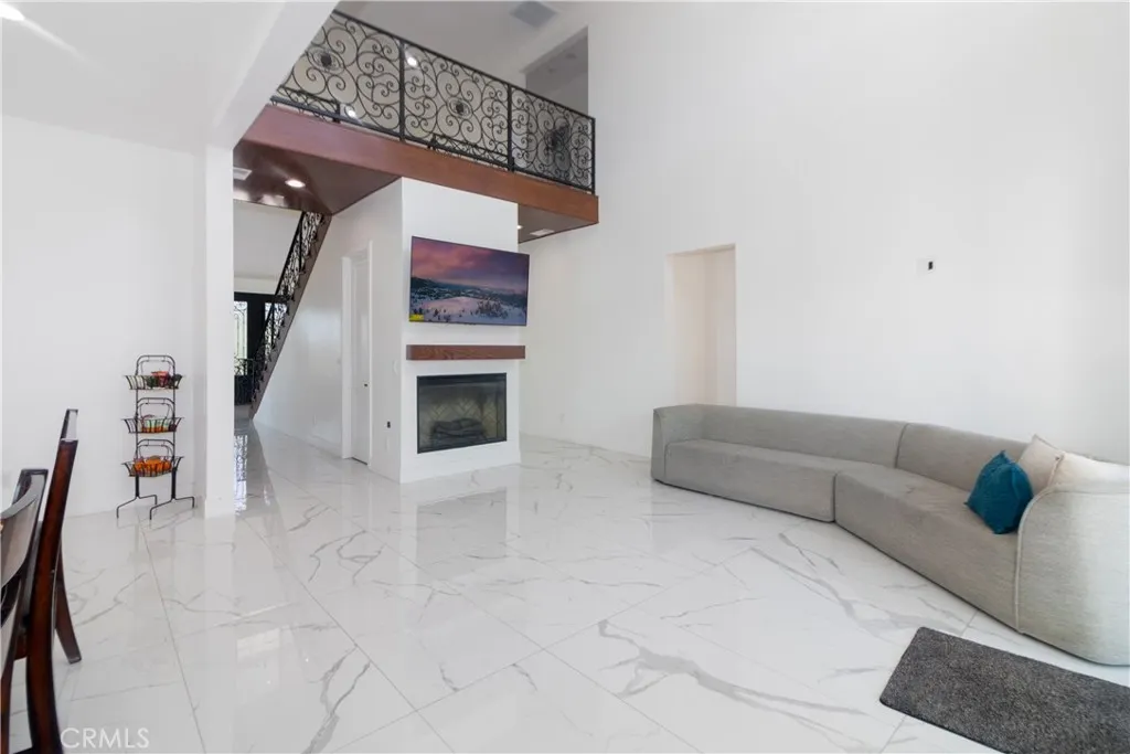 17423 Wicker Way, Riverside, California 92504 home-pic-10