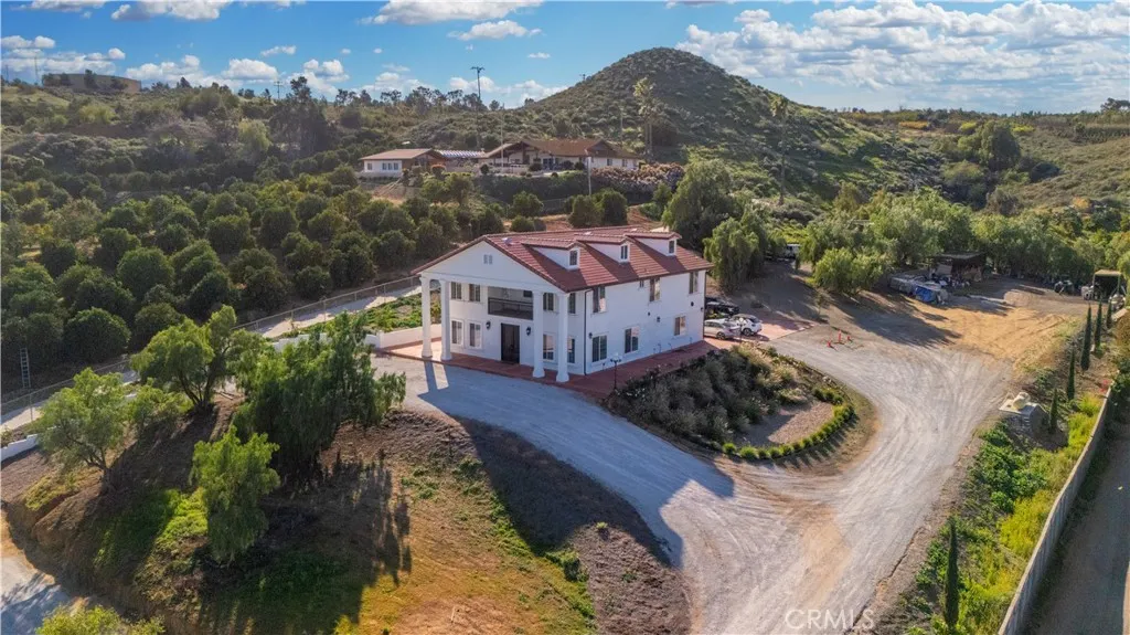 17423 Wicker Way, Riverside, California 92504 home-pic-60