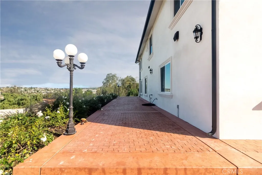 17423 Wicker Way, Riverside, California 92504 home-pic-39