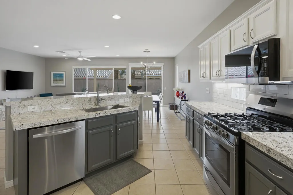 78775 Stansbury Court, Palm Desert, California 92211 home-pic-19
