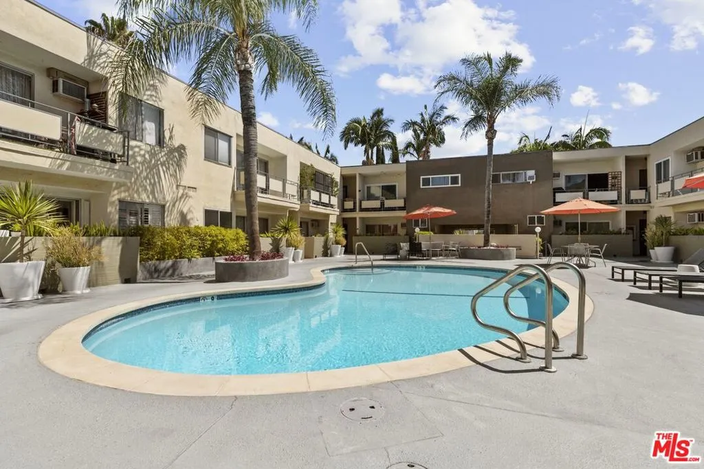 1233 N Laurel Avenue 103, West Hollywood, California 90046 home-pic-24