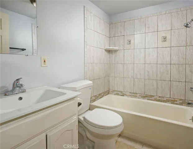 9715 S Broadway, Los Angeles, California 90003