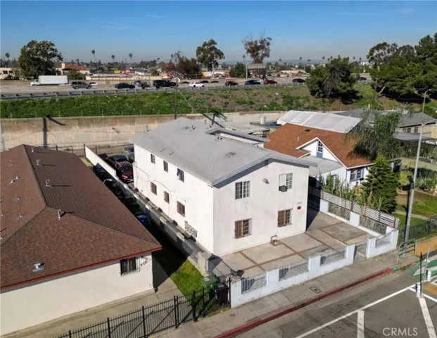 9715 S Broadway, Los Angeles, California 90003