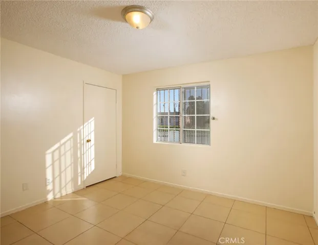 9715 S Broadway, Los Angeles, California 90003