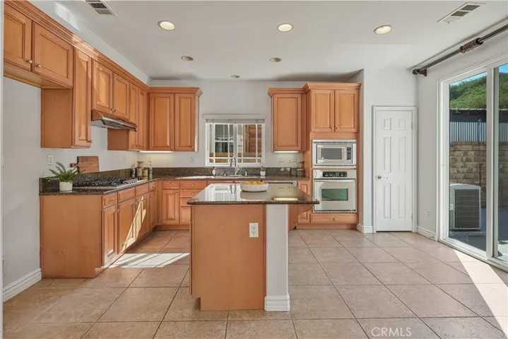 28229 Shirley, Saugus, California 91350