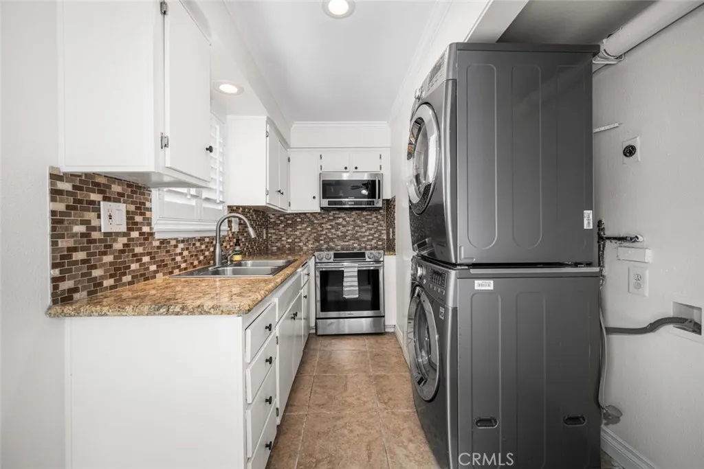 19880 Berkshire, Huntington Beach, California 92646 home-pic-16