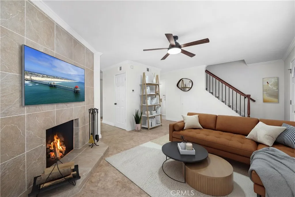 19880 Berkshire, Huntington Beach, California 92646 home-pic-1