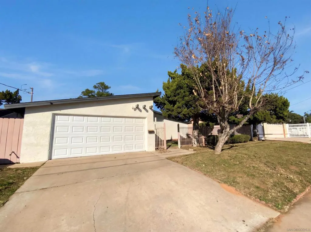 1494 Dumar Ave, El Cajon, California 92019 home-pic-1