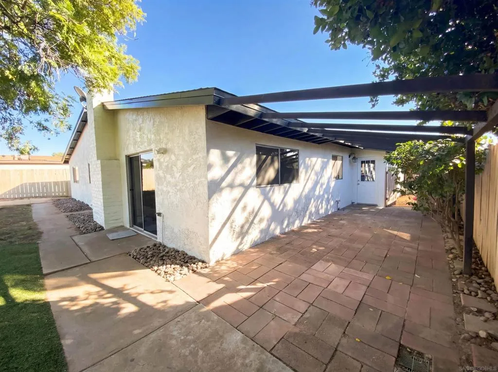 1494 Dumar Ave, El Cajon, California 92019 home-pic-6