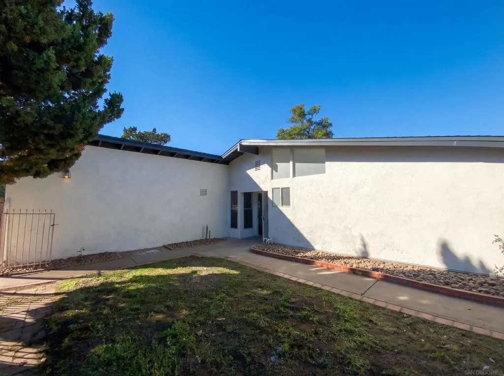 1494 Dumar Ave, El Cajon, California 92019 home-pic-7