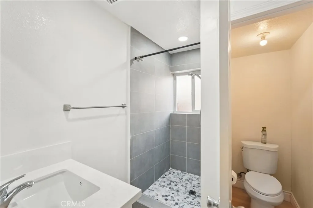 14000 Spring Valley Parkway, Victorville, California 92395 home-pic-21