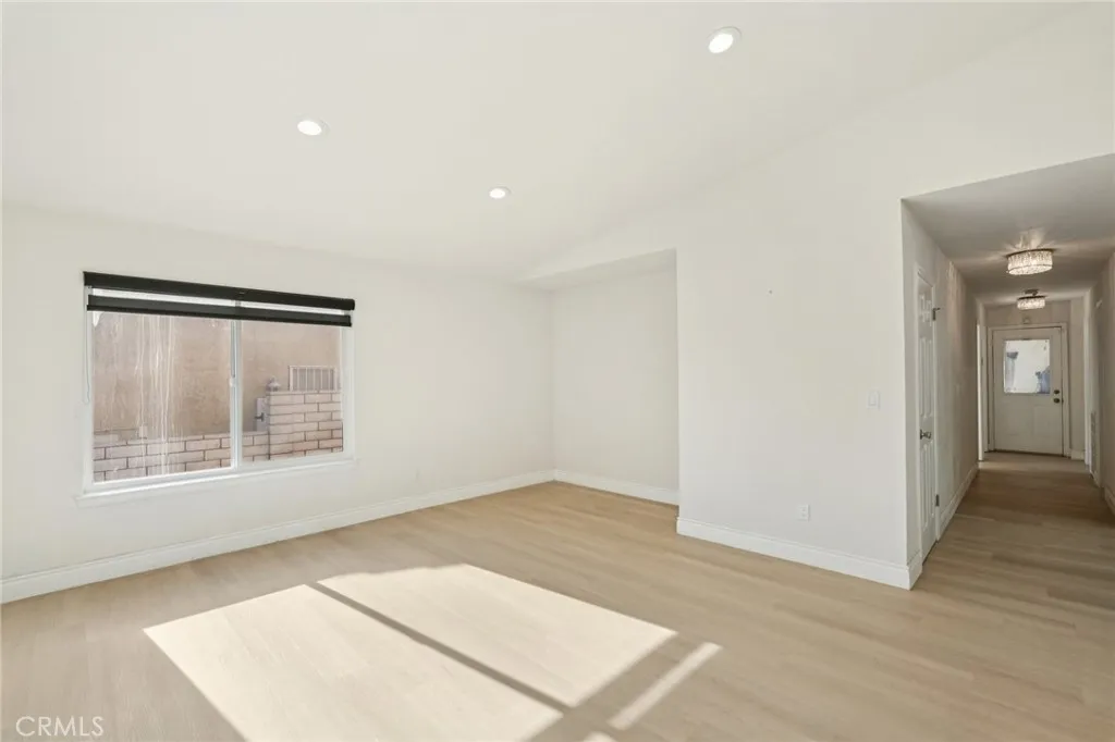 14000 Spring Valley Parkway, Victorville, California 92395 home-pic-14