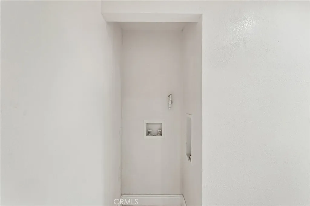 14000 Spring Valley Parkway, Victorville, California 92395 home-pic-18