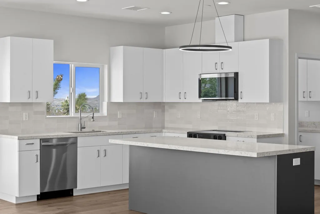 7082 Avalon Avenue, Yucca Valley, California 92284 home-pic-8