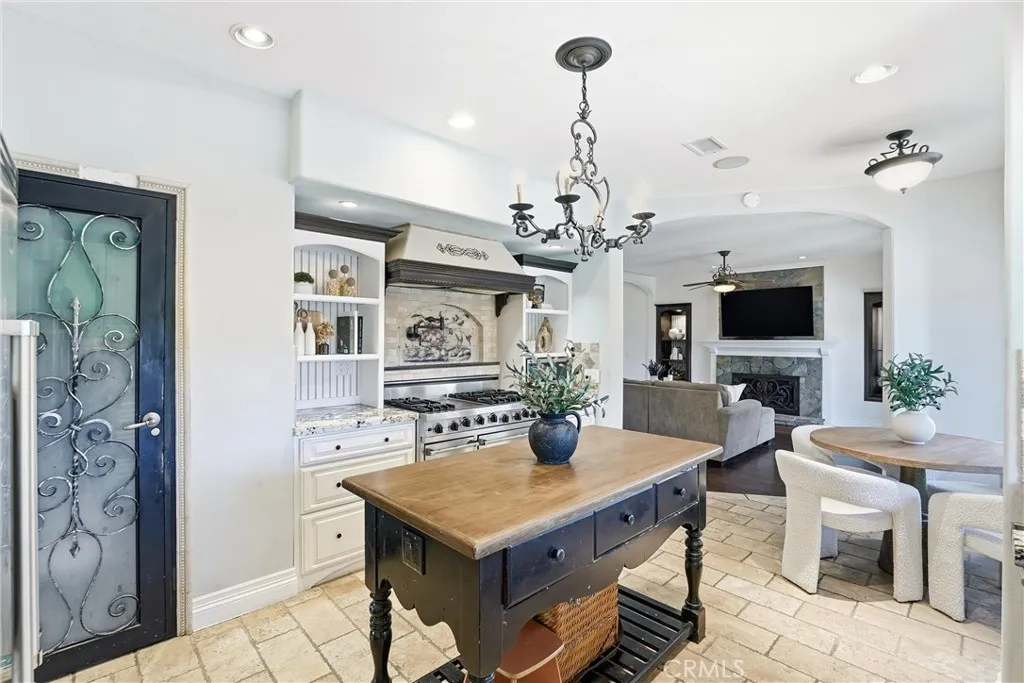 3 Manchester Court, Coto De Caza, California 92679 home-pic-16