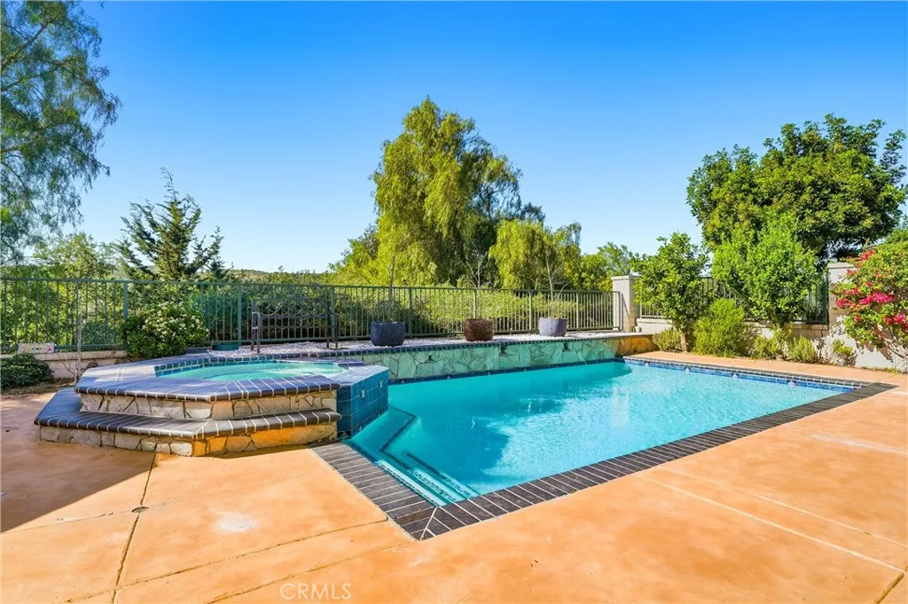 3 Manchester Court, Coto De Caza, California 92679 home-pic-46